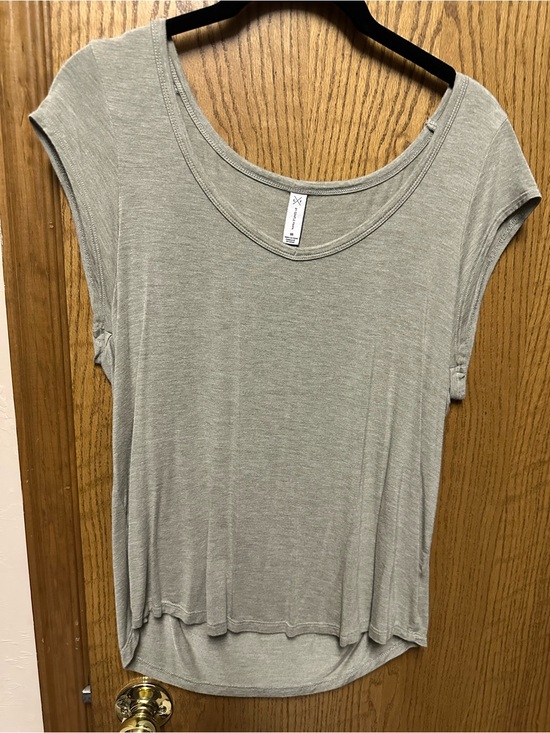 Gentle Fawn Tops - Gentle Fawn Light Heathered Green Scoop Neck Short Sleeve Tee